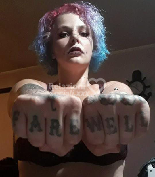 Canagliette Mistress Verona