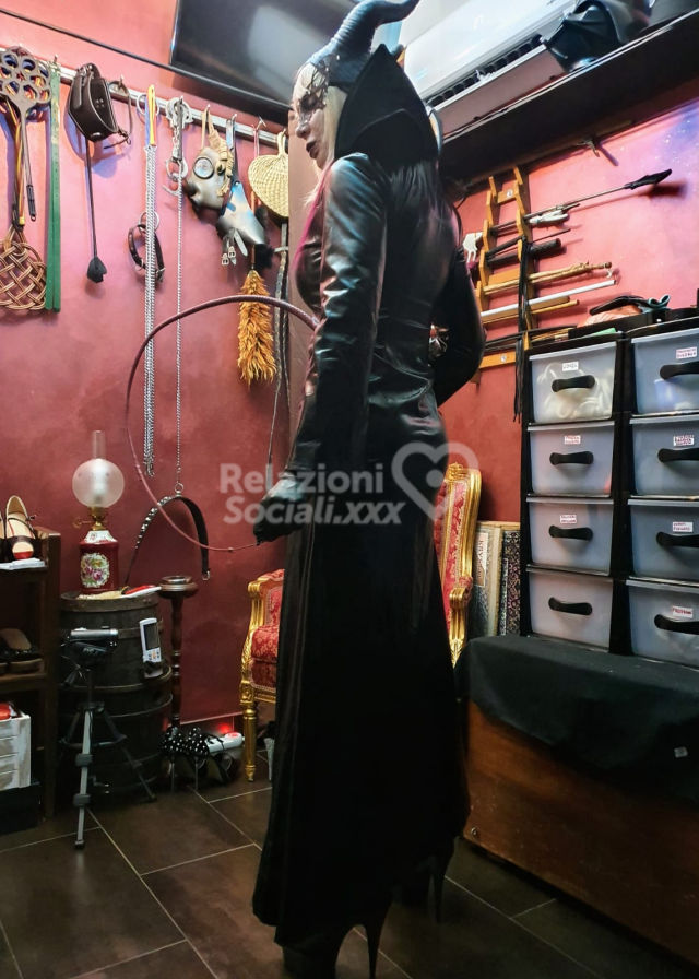 Angelica Domina Mistress Vercelli