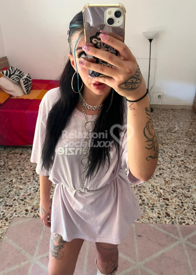 Molli Carati Mistress Monza