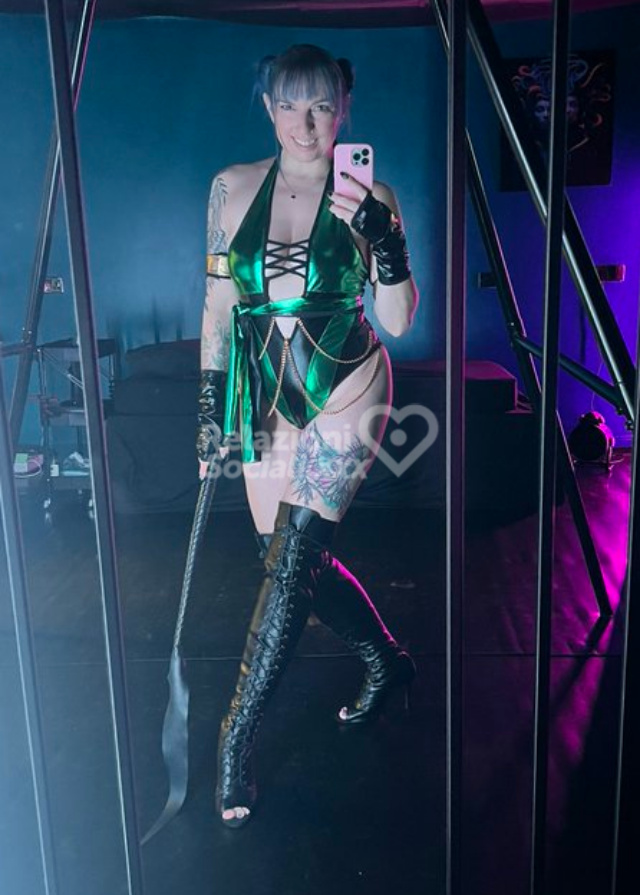 Alicia Mistress Bari